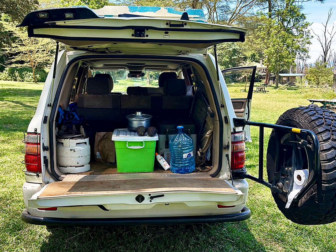 camping-gear-car-rental-uganda