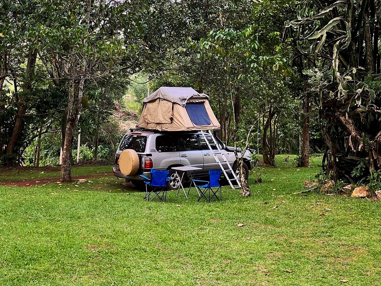 car-rental-uganda-with-a-roofttop-tent